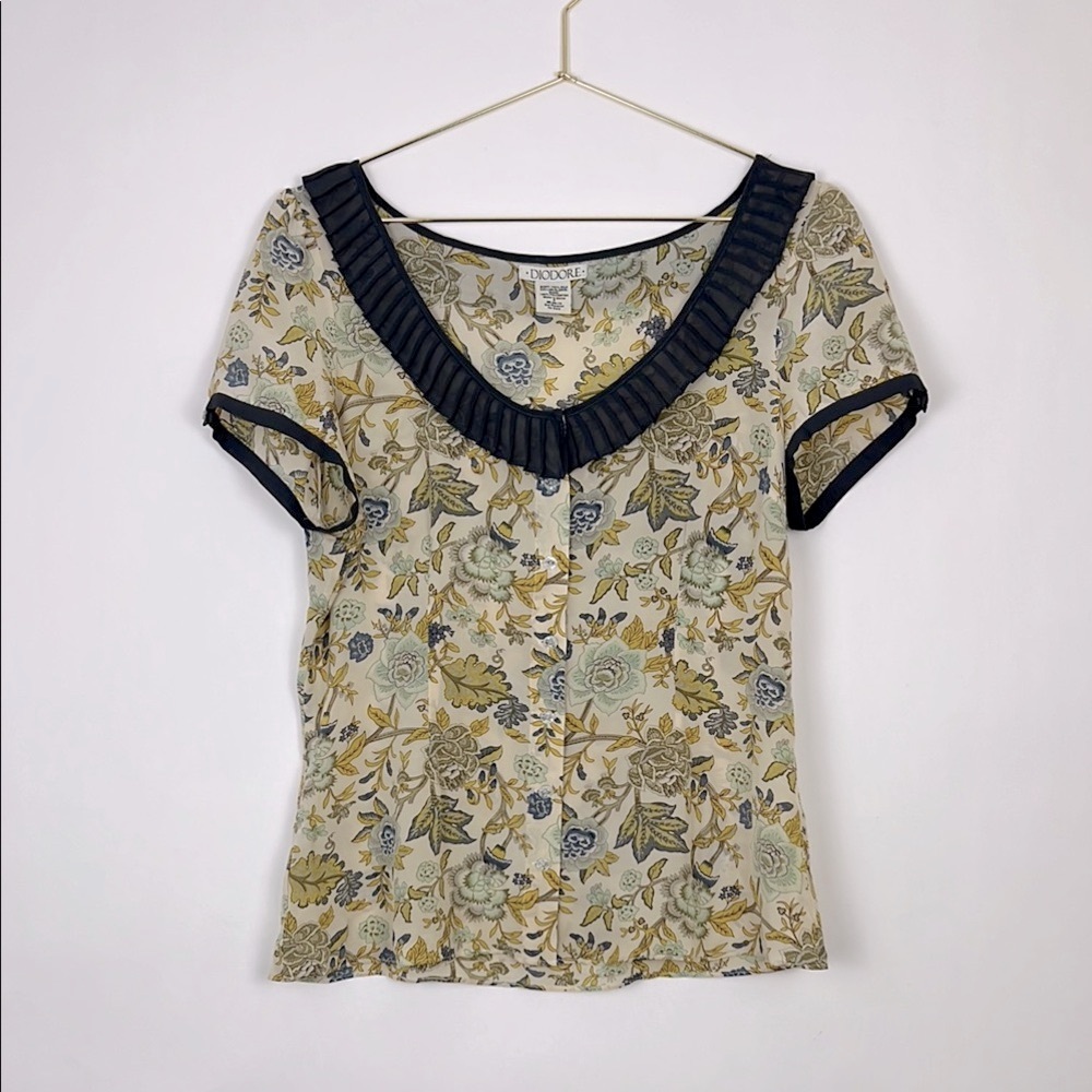 Anthropologie Diodore shortsleeve silk floral blouse ruffled collar Sz 8